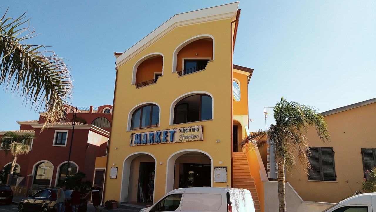 Hotel Maria Golfo Aranci Buitenkant foto