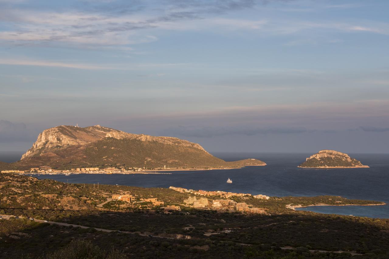 Hotel Maria Golfo Aranci Buitenkant foto