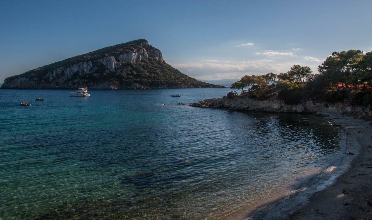 Hotel Maria Golfo Aranci Buitenkant foto